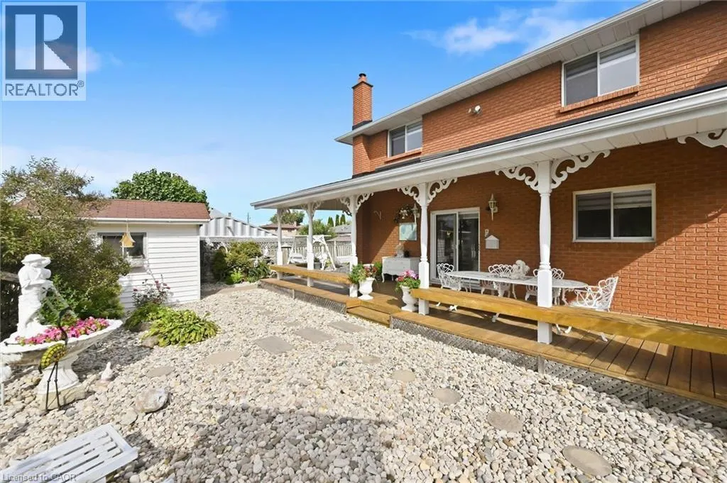 83 OAKRIDGE Drive