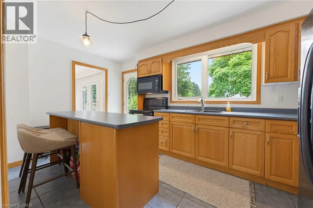 200 LYNDEN Road