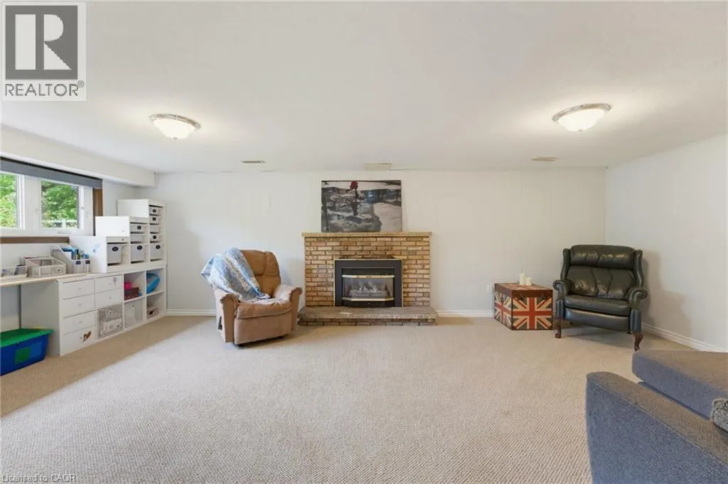 200 LYNDEN Road