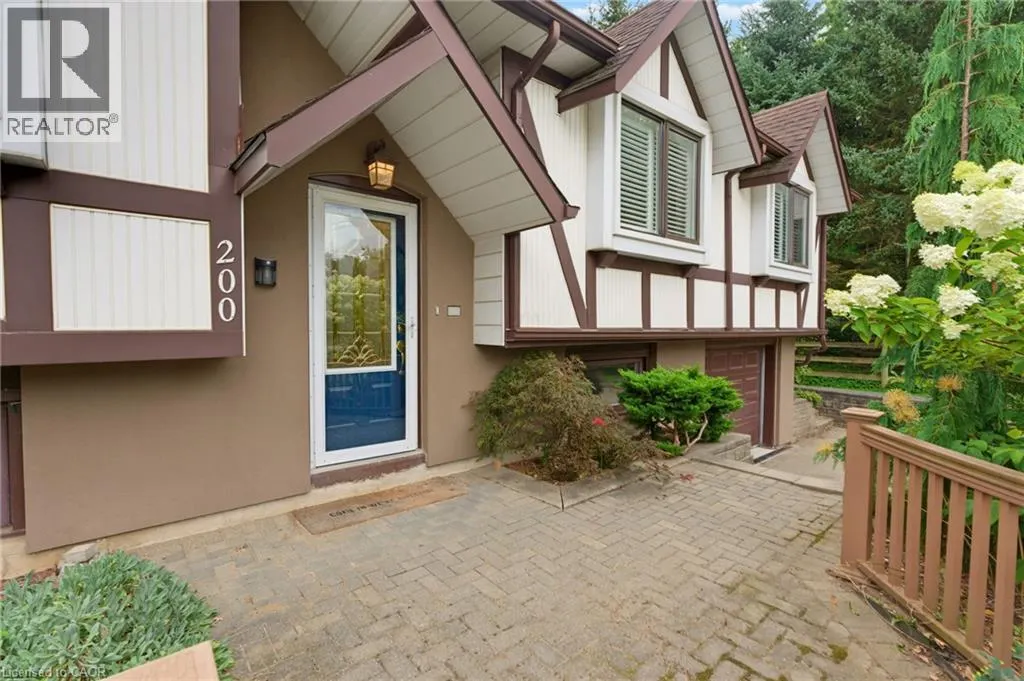200 LYNDEN Road