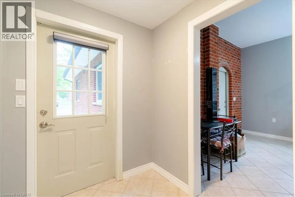 111 DECOU Road