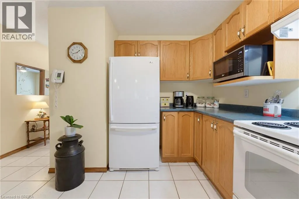 60 WHITLAW Way Unit# 10 #10