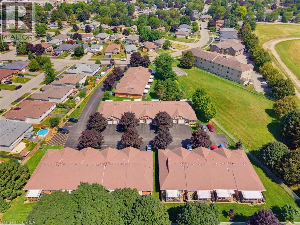 60 WHITLAW Way Unit# 10 #10