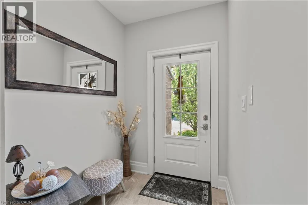 8 ST. ANDREWS Lane S