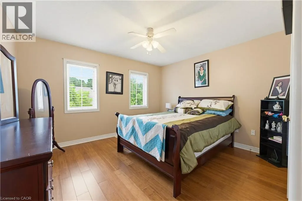 805 MUNICH Circle
