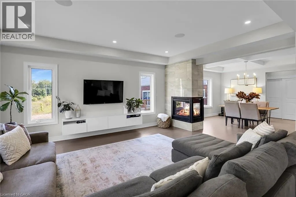 3608 CAROLINIA Court