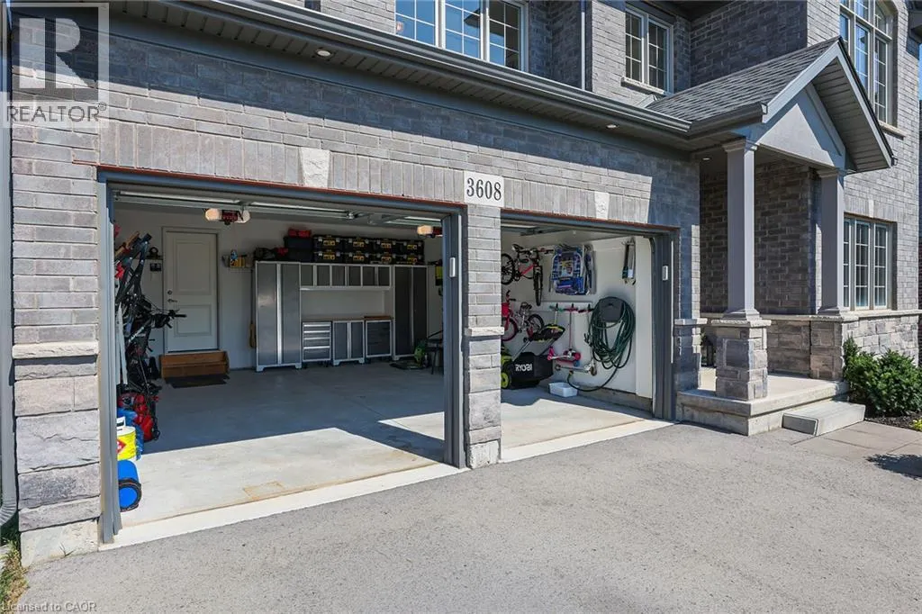 3608 CAROLINIA Court