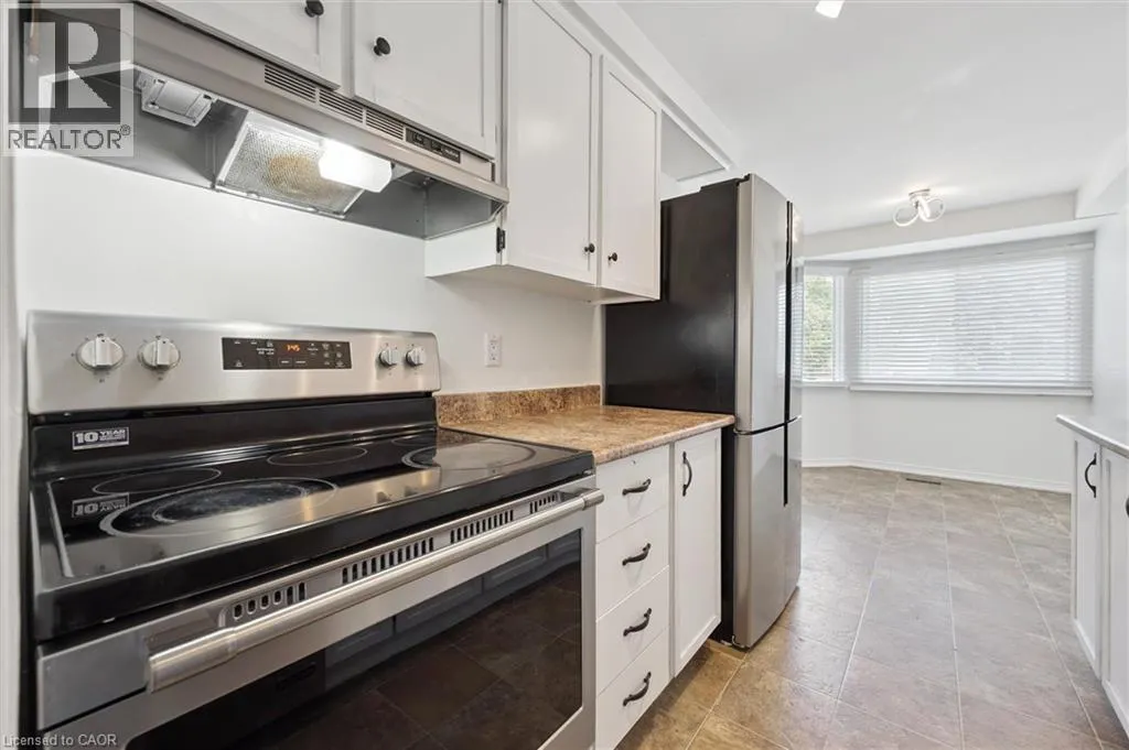 750 ERINBROOK Drive Unit# 2 #2