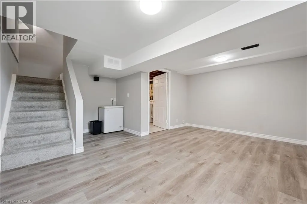 750 ERINBROOK Drive Unit# 2 #2