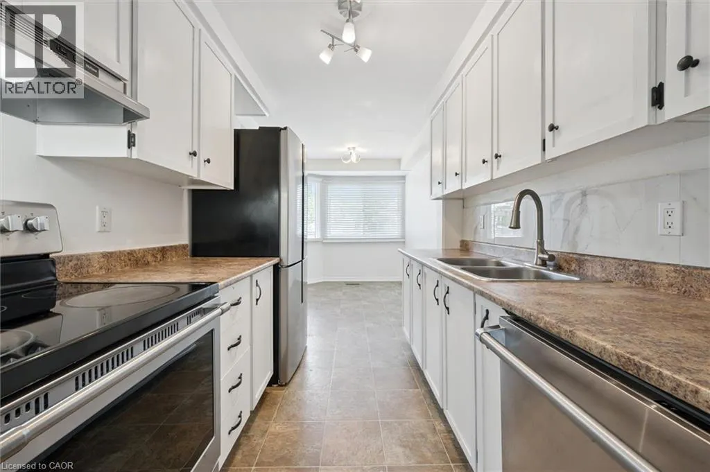 750 ERINBROOK Drive Unit# 2 #2