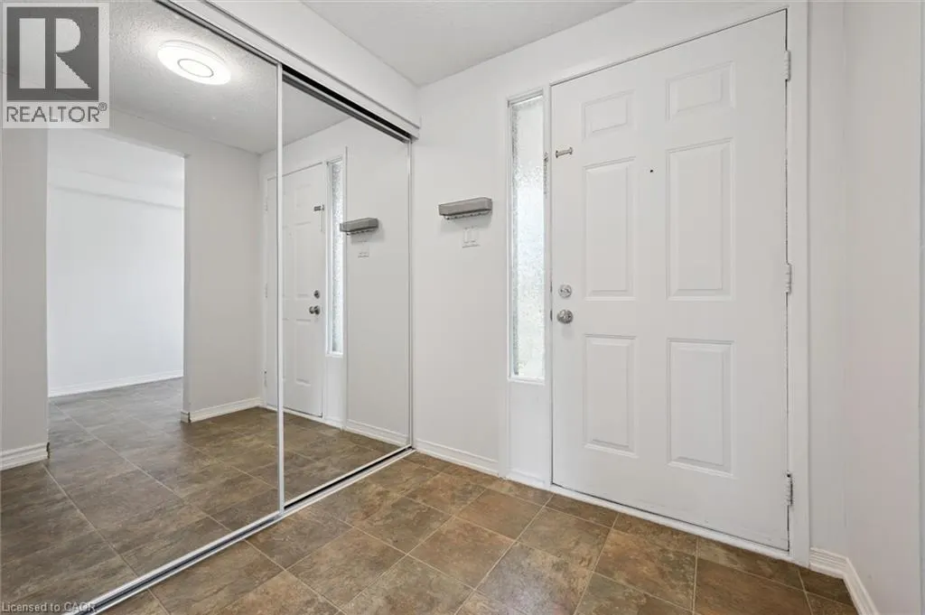750 ERINBROOK Drive Unit# 2 #2