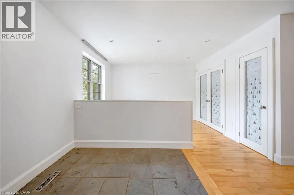 7 WASHINGTON Avenue