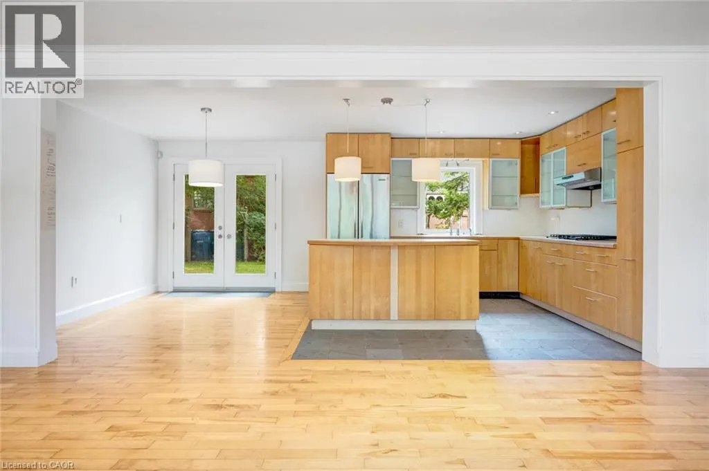 7 WASHINGTON Avenue