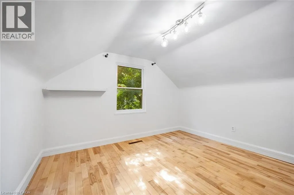 7 WASHINGTON Avenue