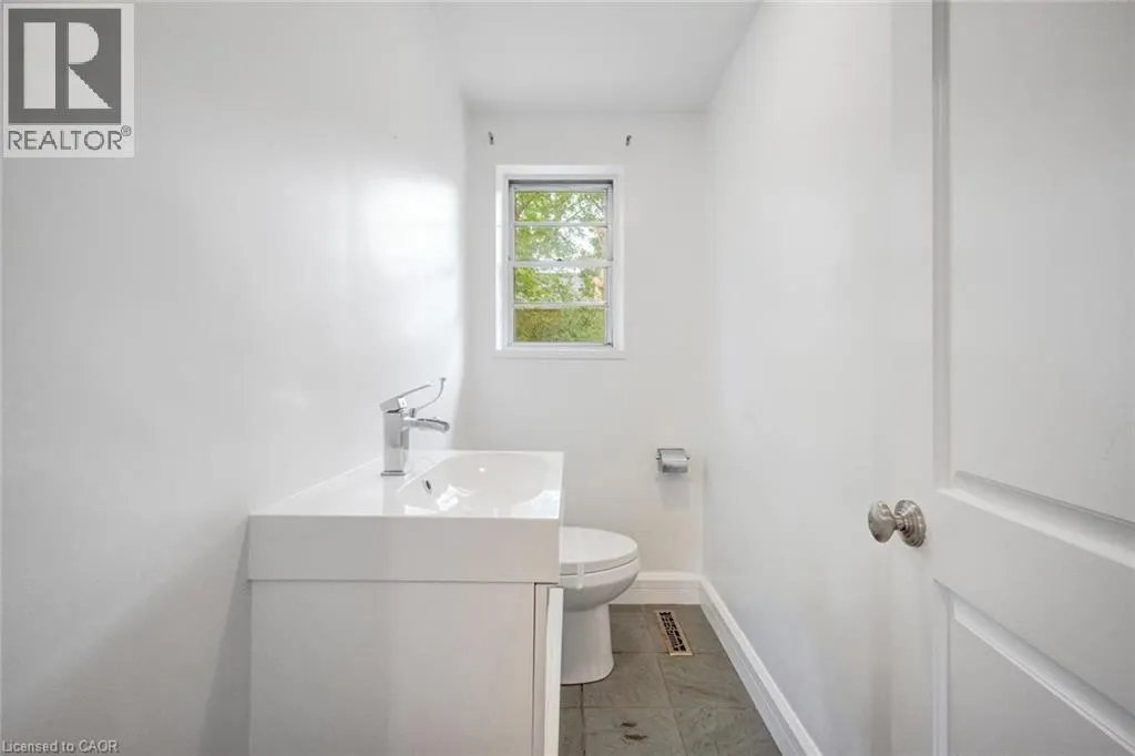 7 WASHINGTON Avenue