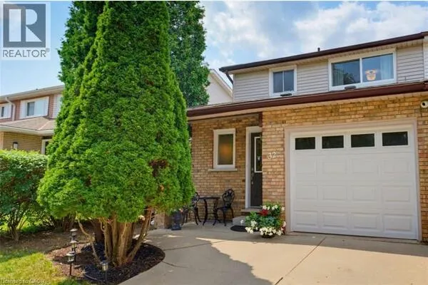 32 SILVERVINE Drive