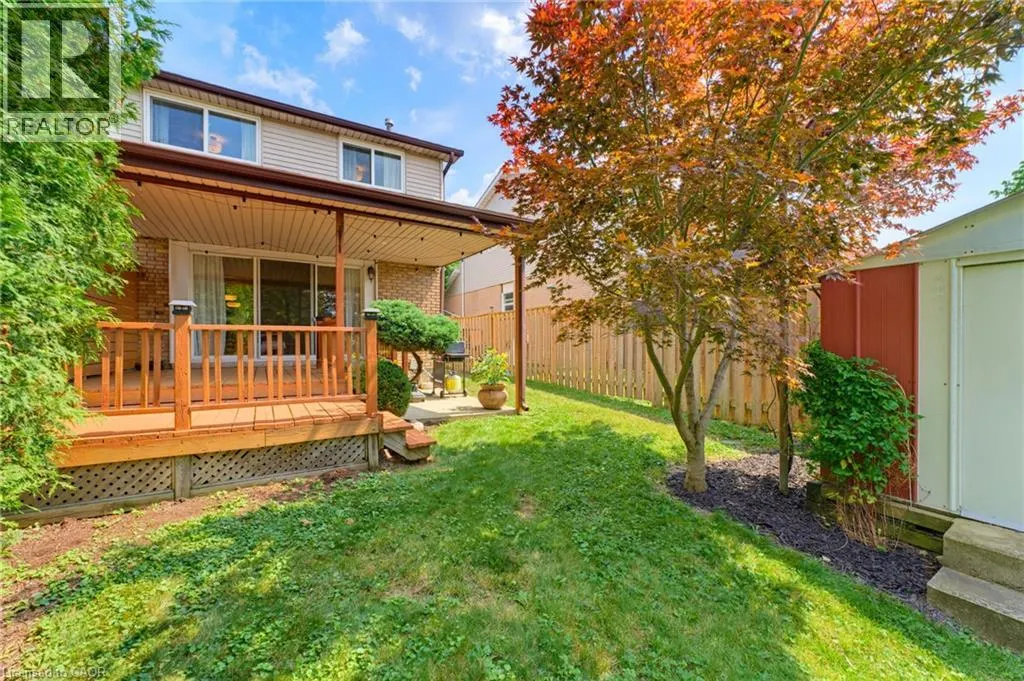 32 SILVERVINE Drive