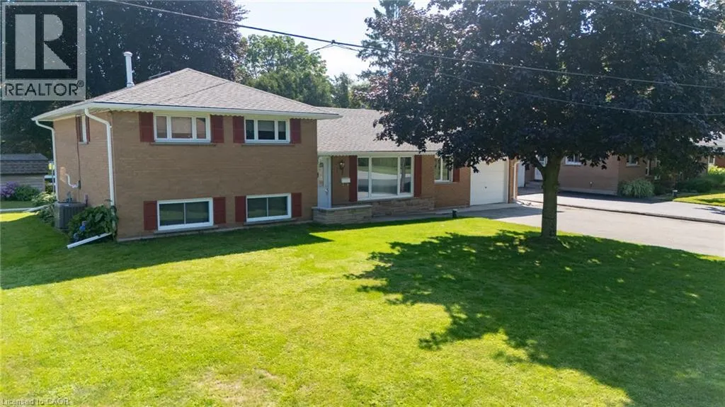 12 GLENDALE Crescent