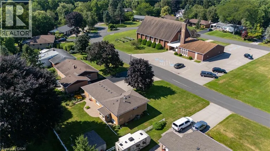 12 GLENDALE Crescent