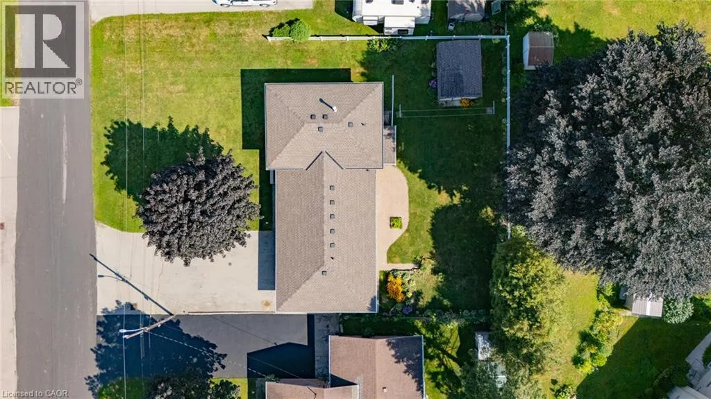 12 GLENDALE Crescent