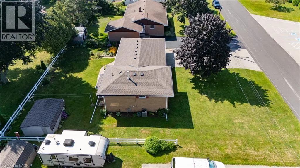 12 GLENDALE Crescent