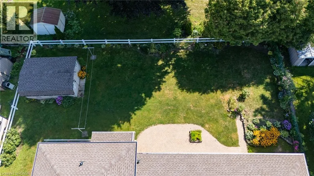 12 GLENDALE Crescent