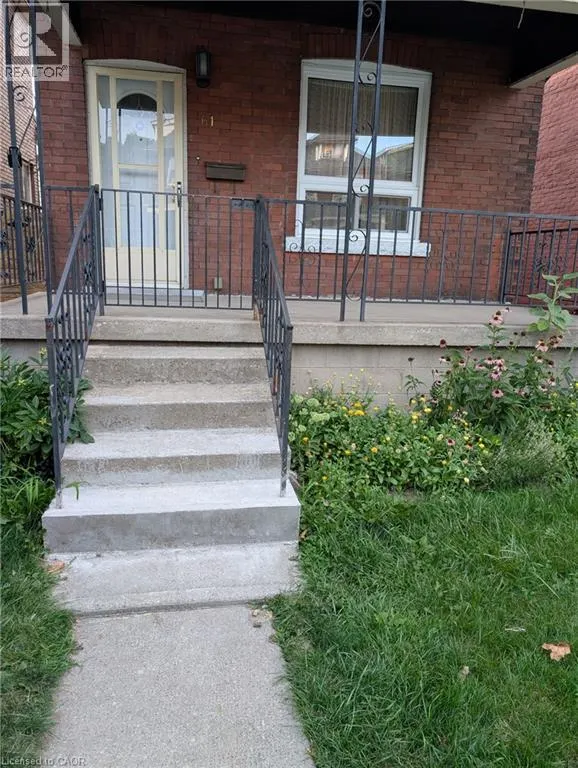 61 BARNESDALE Avenue N