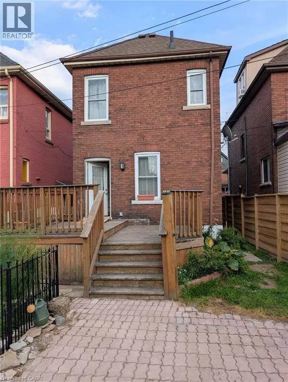 61 BARNESDALE Avenue N