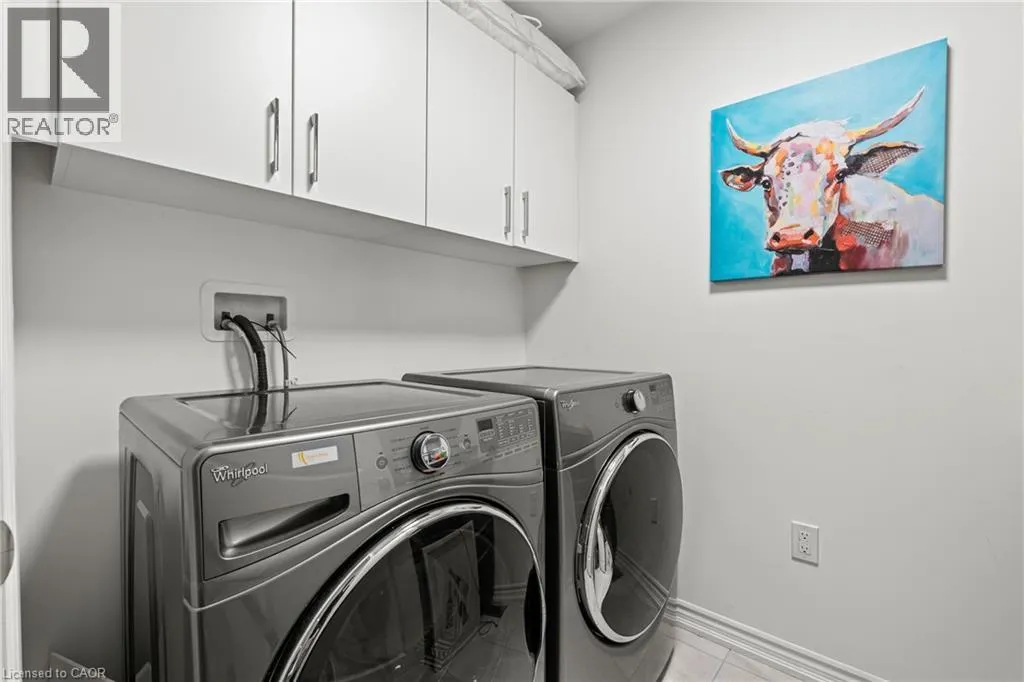 130 W JOHN Street W