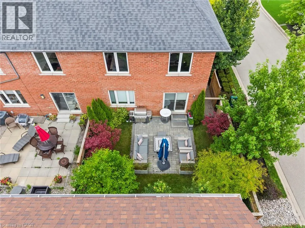 130 W JOHN Street W