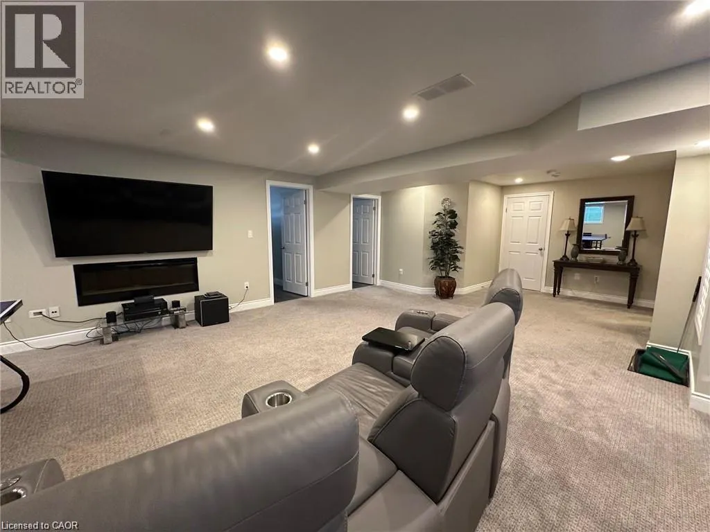 64 ENGLISH Crescent