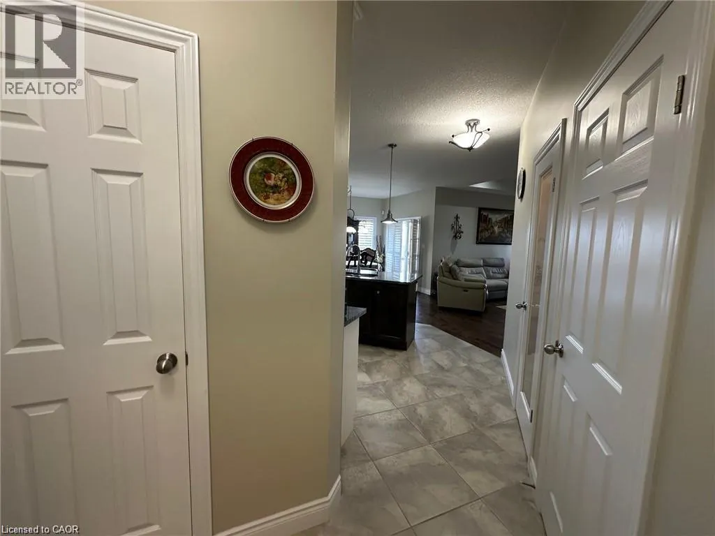 64 ENGLISH Crescent