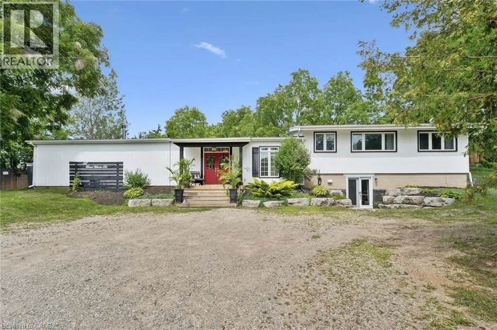 647 BRANT-WATERLOO Road