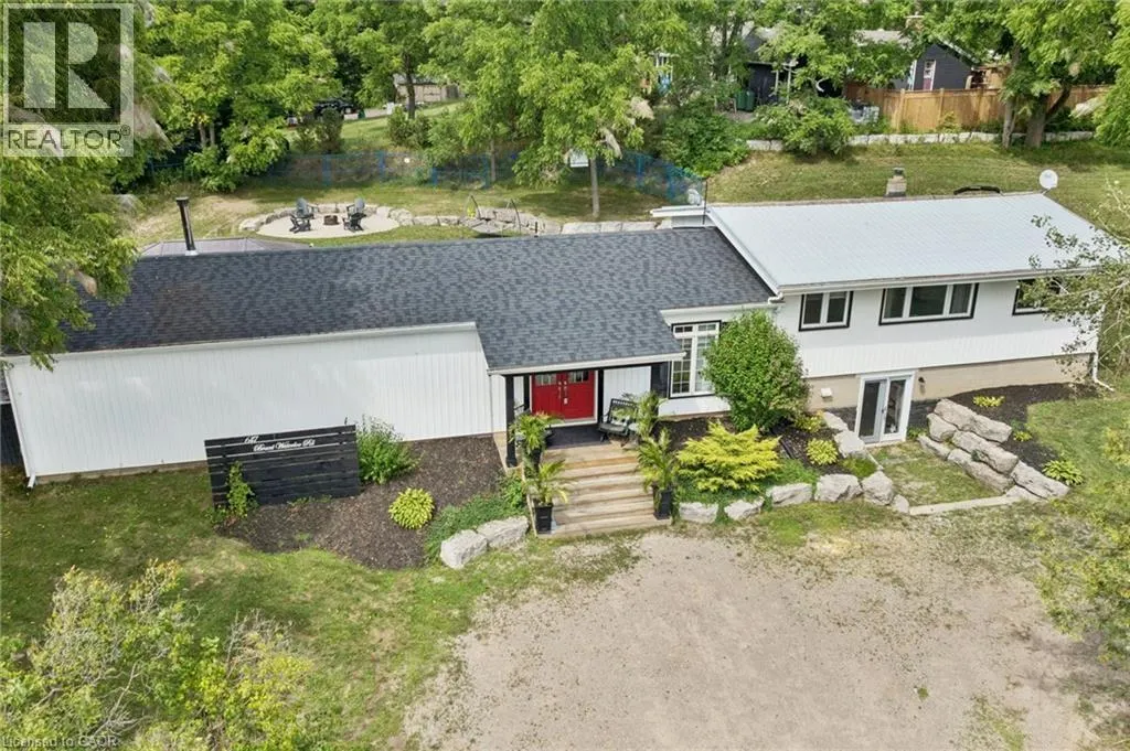 647 BRANT-WATERLOO Road