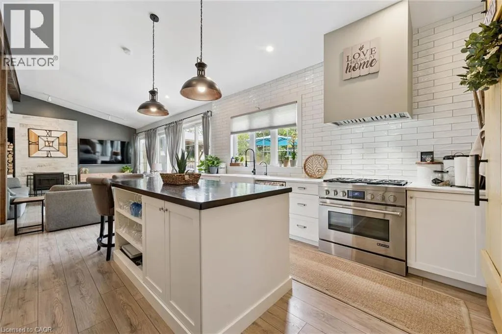 647 BRANT-WATERLOO Road