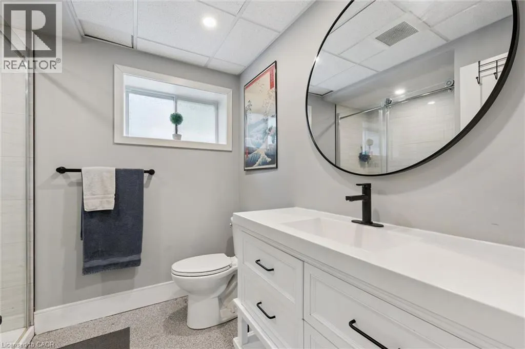 647 BRANT-WATERLOO Road