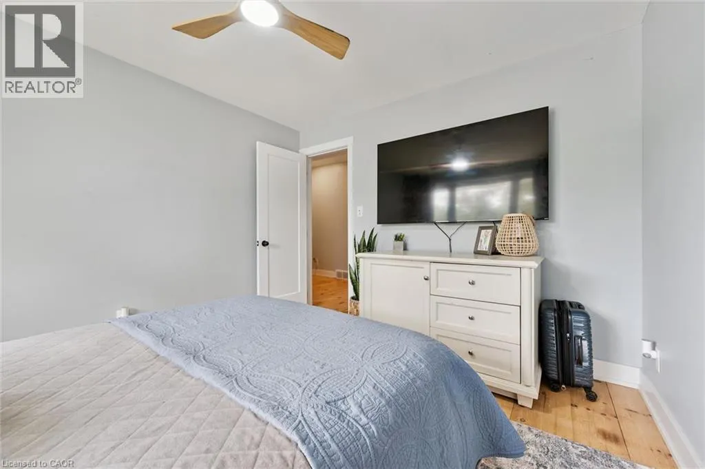 647 BRANT-WATERLOO Road
