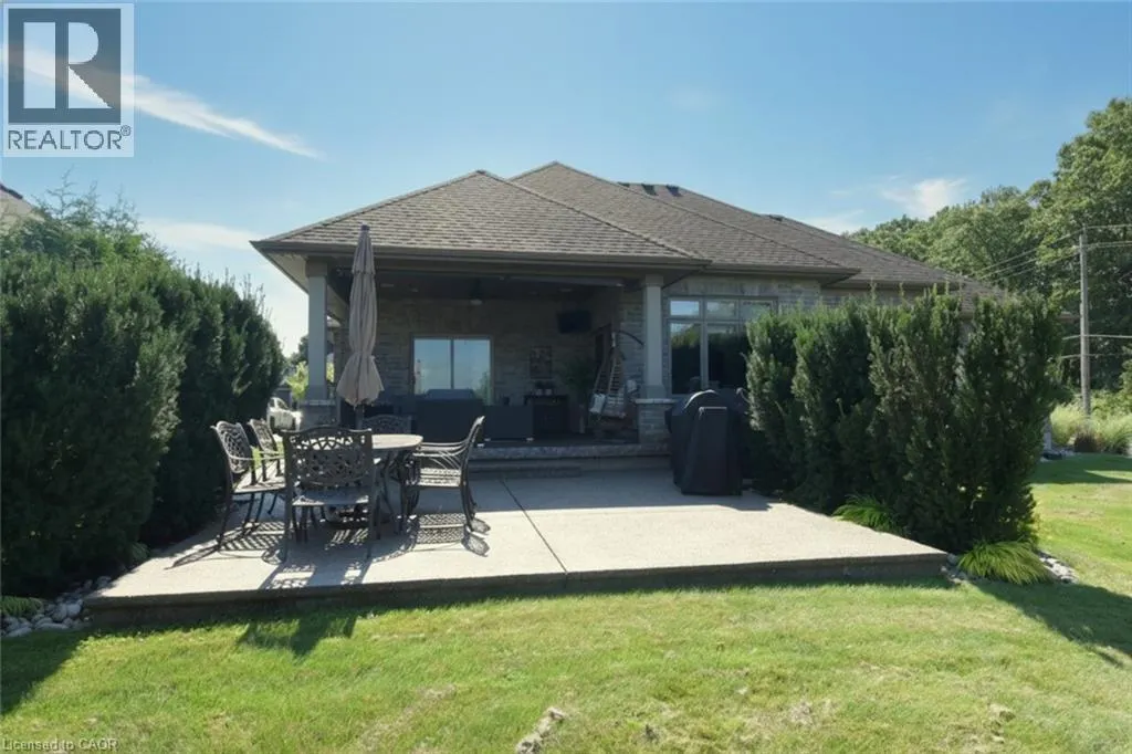 1 ELLINGTON Place