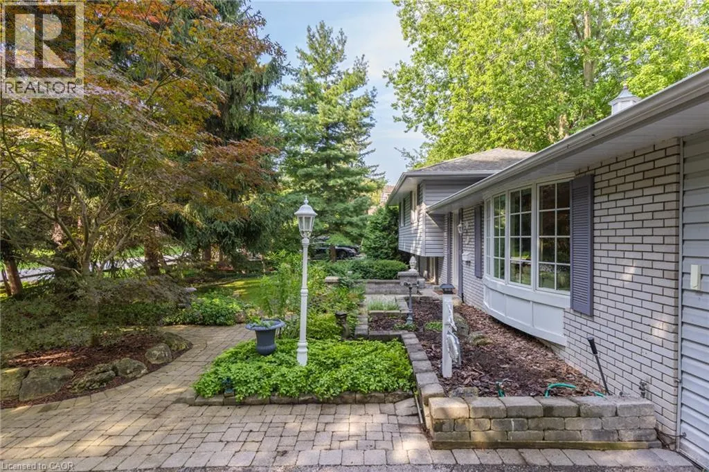 401 CAIRNCROFT Road
