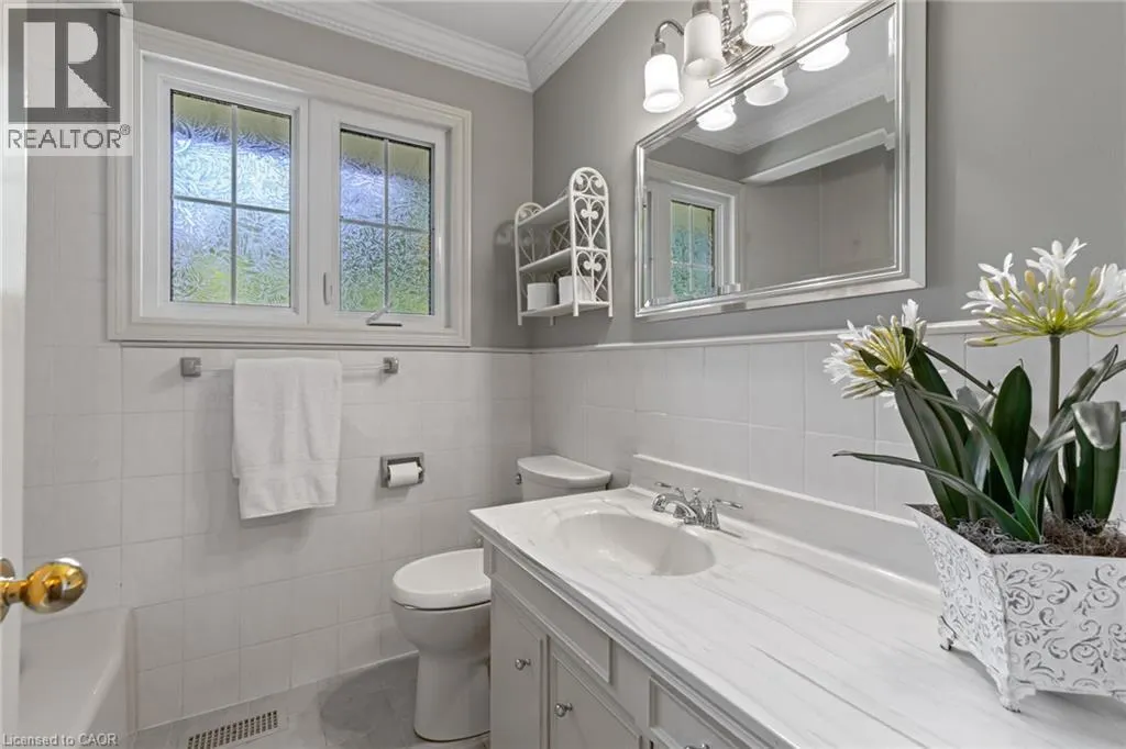 401 CAIRNCROFT Road