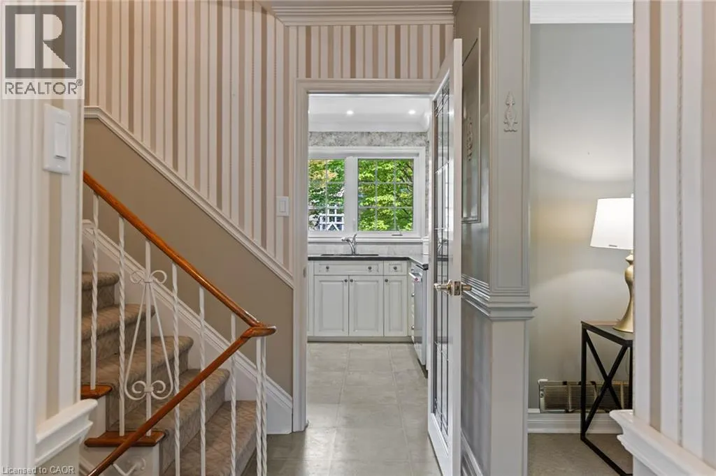 401 CAIRNCROFT Road