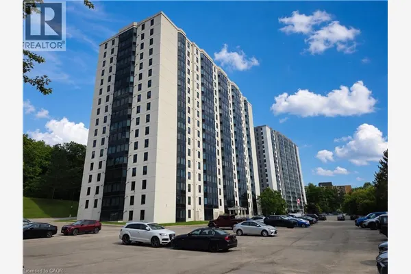 35 GREEN VALLEY Drive Unit# 1511