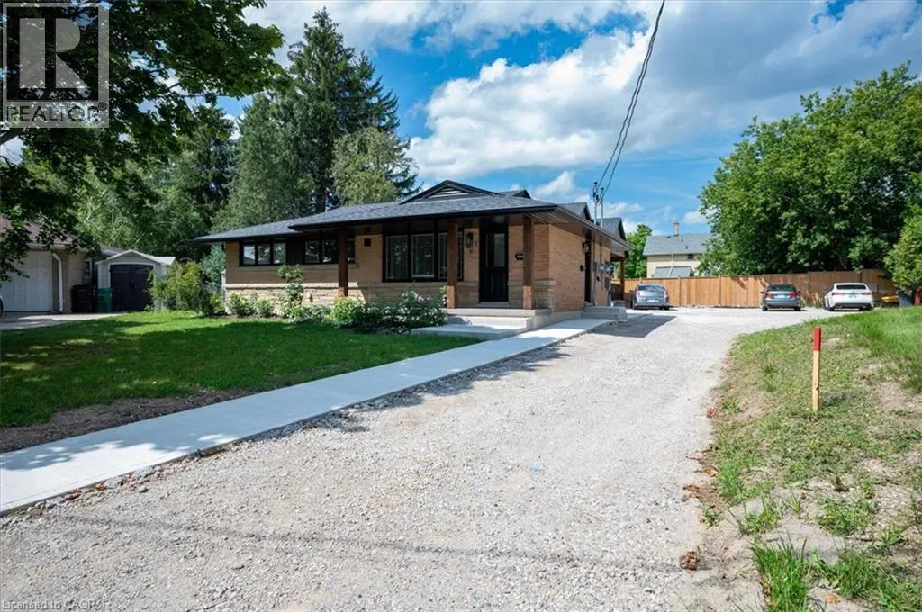 10 CARDINAL Crescent N Unit# 2 #2