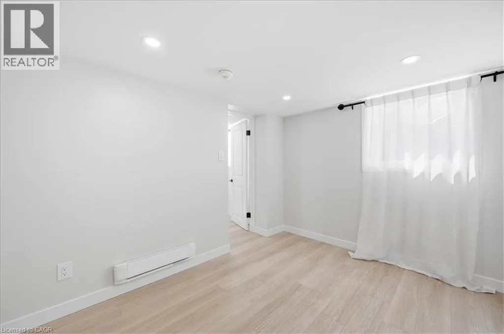 10 CARDINAL Crescent N Unit# 2 #2