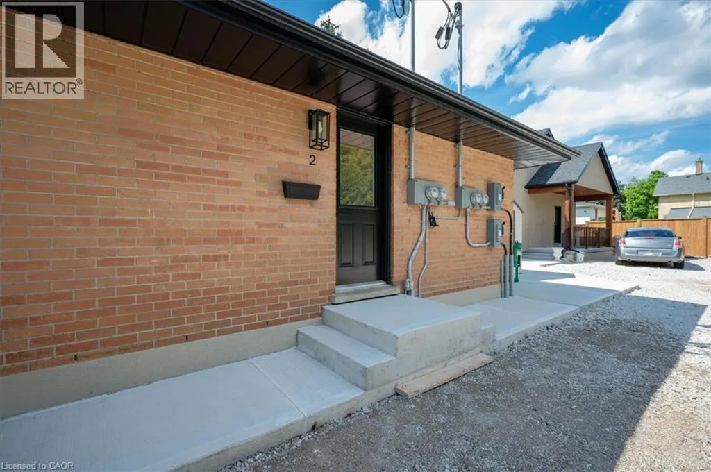10 CARDINAL Crescent N Unit# 2 #2