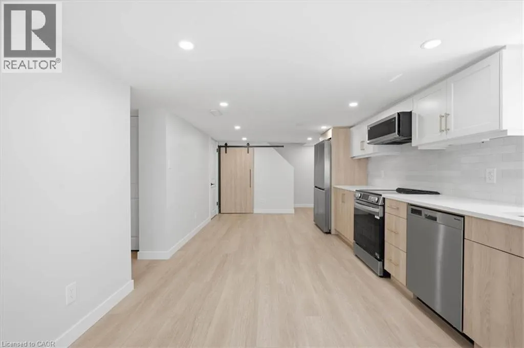 10 CARDINAL Crescent N Unit# 2 #2