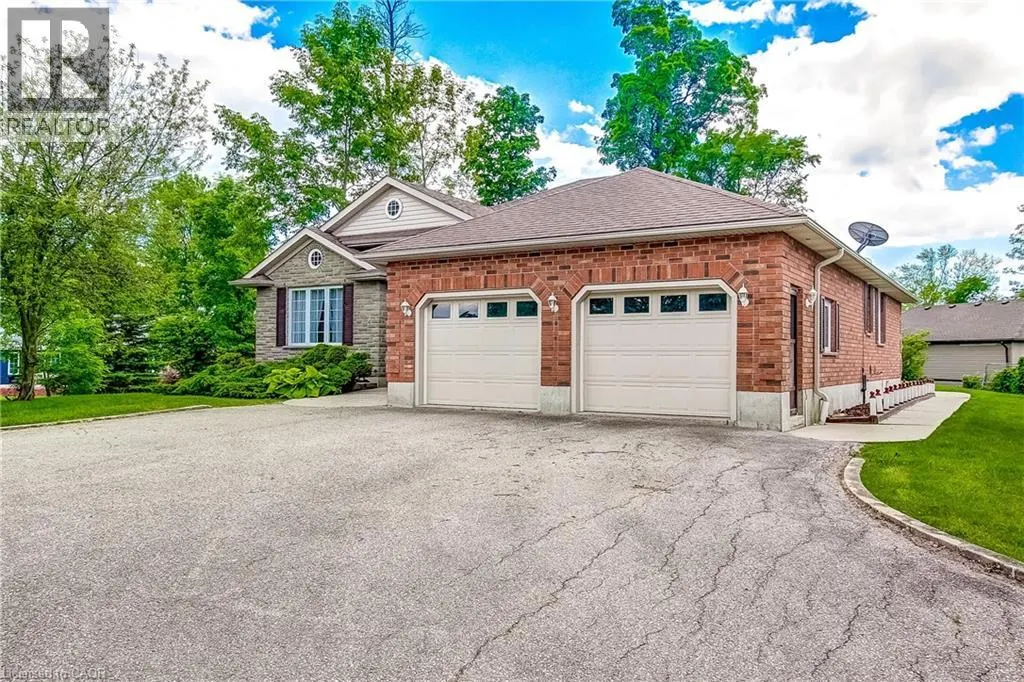 25 BATES Lane