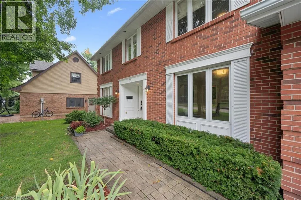 35 PINTAIL Drive