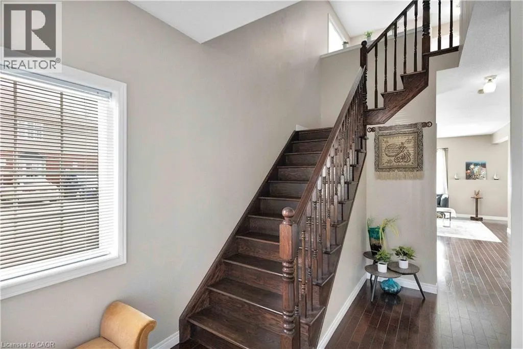 232 STONEHENGE Drive Unit# 8 #8