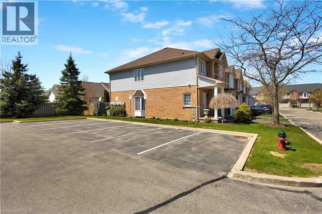 232 STONEHENGE Drive Unit# 8 #8
